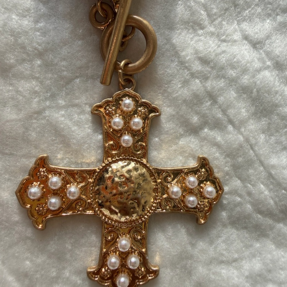 Beaded chain faux pearl Maltese Cross Pendant Necklace